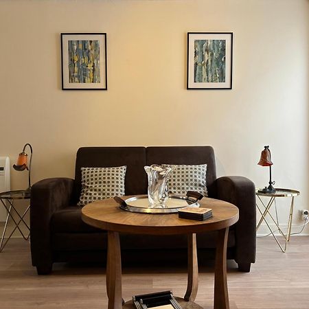 Les Remparts Apt Spacieux 1 Er Etage Renove Joliment Decore Bien Equipe Plein Centre Bayeux Proche Plages Du Debarquement Parking Gratuit A Proximite Exterior photo